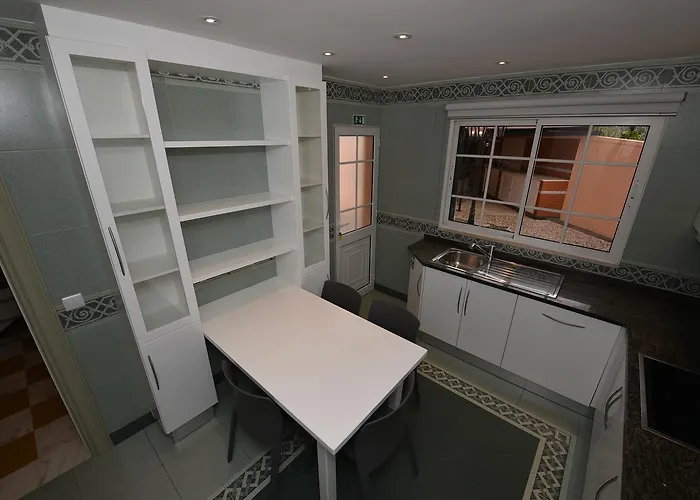 Chaves * Funchal (Madeira)